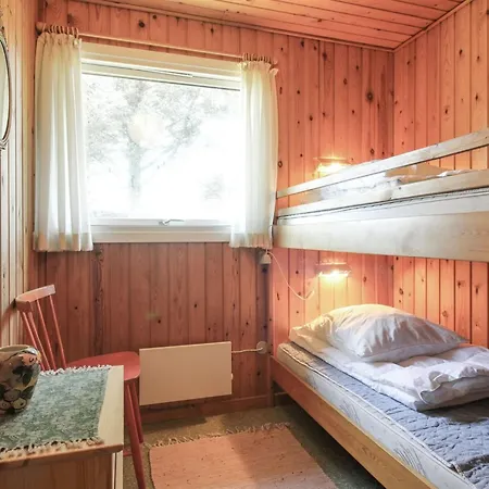 Lis - 300m From The Sea By Interhome